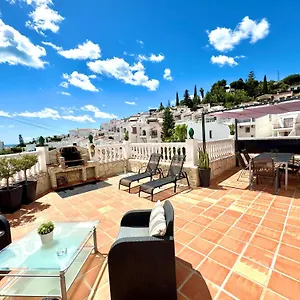 Casa Con Gran Terraza, Muy Luminosa Y En Tranquila Zona Residencial Сasa de vacaciones